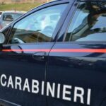 Lecce: Scoperto con droga in auto, sferra pugno a carabiniere