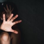 Lagonegro: dall’età di 8 anni vittima di abusi sessuali da padre e nonno