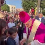 Taranto, si insedia il nuovo Arcivescovo Ciro Miniero: arrivo dal mare come S.Cataldo