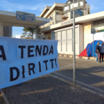 “La tenda dei diritti”: la protesta del consigliere Mastroleo per l’ospedale “Ferrari”