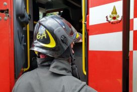 Lizzanello, incendia sterpaglie con tanica di benzina, muore una 72enne