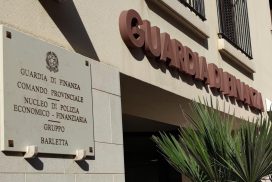 Barletta, oltre cento litri di olio e 7 mila euro in cambio di favori: ufficiale giudiziario in carcere
