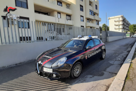Corato, sanguinante per ferita al collo soccorso dai carabinieri: un arresto per tentato omicidio