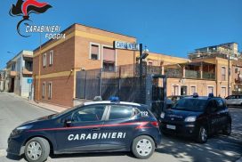 Stornarella, aggredisce moglie e picchia carabinieri arrivati in aiuto: finisce in carcere