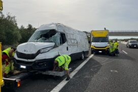 Incidente sulla A14 tra Andria e Trani, due feriti