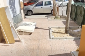 Taranto, boom di rifiuti ingombranti abbandonati