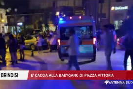 Brindisi, aggressioni in piazza Vittoria: caccia alla baby gang