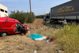 Massafra, scontro furgone-tir: un morto