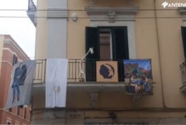 Bari, mostra sui balconi al rione Madonnella