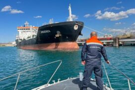 Esercitazione antinquinamento: la Guardia costiera testa la risposta del porto di Taranto