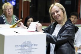 Elezioni 2022, proiezioni: FdI primo partito. Calano M5s, Lega e Forza Italia. Pd al 19%, Terzo polo al 7%