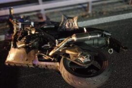 Schianto tra auto e moto, tragedia sulla statale 16: muore centauro 36enne di Trani