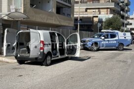 Bari, rapina all’ufficio postale: rapinatori in fuga