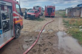 Foggia, fiamme a Borgo Mezzanone: incendiate dieci baracche