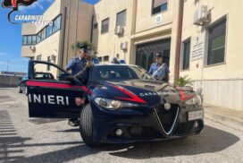 Massafra, vende cocaina sotto gli occhi dei carabinieri: arrestato presunto pusher
